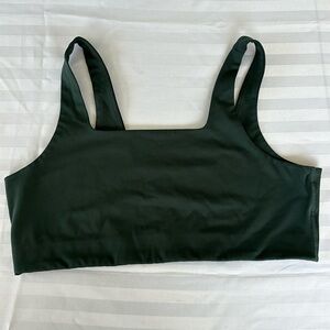 Girlfriend Collective Tommy Cropped Sports Bra in Moss